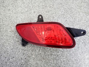 KIA CEED I HB 07-09 LAMPA TYLNA PRAWA W ZDERZAK ODBLASK