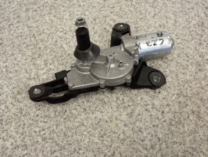 MITSUBISHI COLT 04- 3d SILNICZEK WYCIERACZKI TYŁ 8/8 MINIATURA