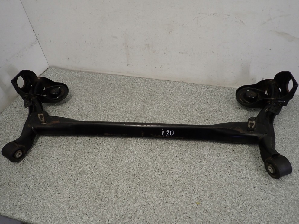 HYUNDAI i20 08-12 BELKA ZAWIESZENIA TYŁ GOŁA 1/9
