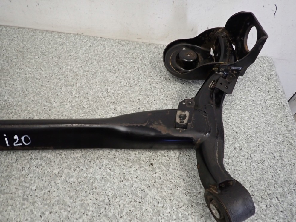 HYUNDAI i20 08-12 BELKA ZAWIESZENIA TYŁ GOŁA 2/9
