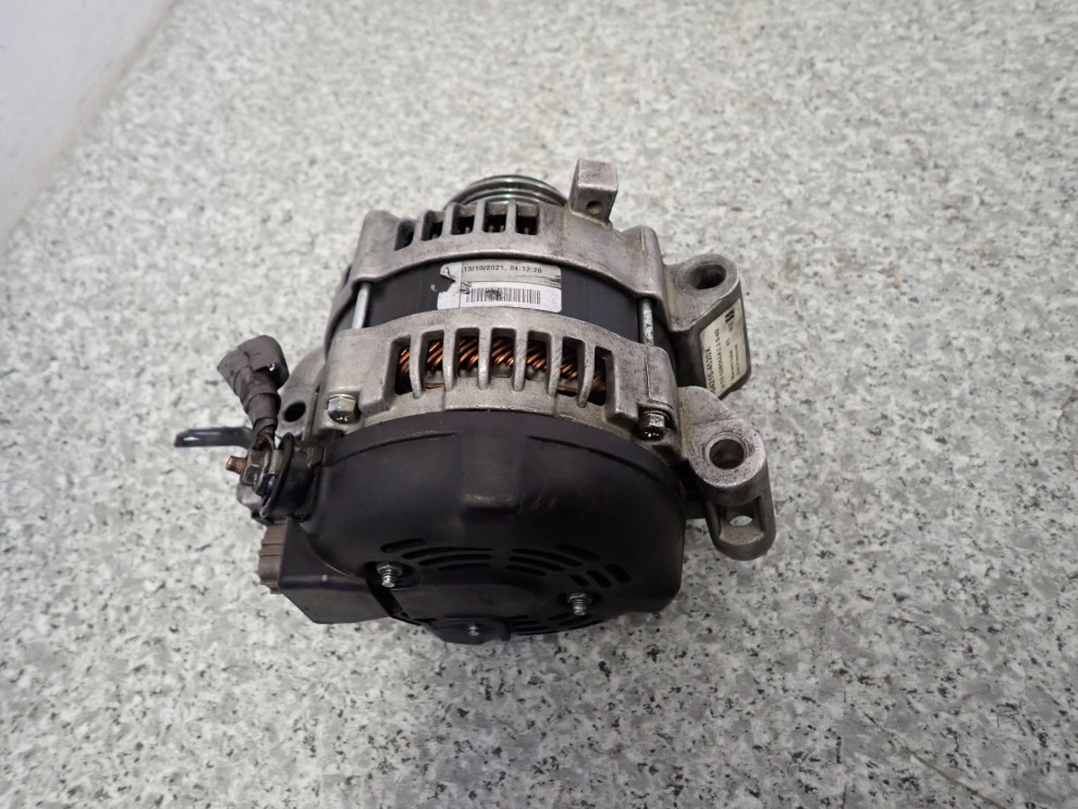 TOYOTA COROLLA VERSO 2.2D 04-09 ALTERNATOR 3/5