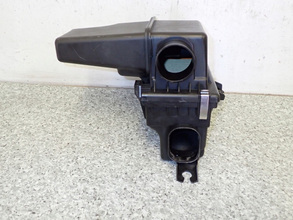 MITSUBISHI COLT 1.1i 10-12 OBUDOWA FILTRA POWIETRZA 1/4