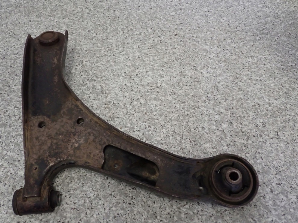 GRAND VITARA II 06-12 WAHACZ PRZEDNI LEWY 5/6