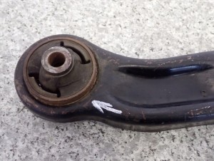 GRAND VITARA II 06-12 WAHACZ PRZEDNI LEWY 3/6 MINIATURA