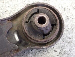 GRAND VITARA II 06-12 WAHACZ PRZEDNI LEWY 6/6 MINIATURA