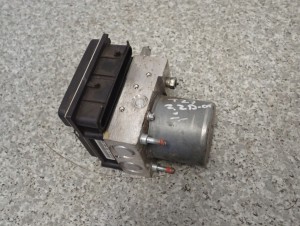 TOYOTA AVENSIS T27 2.2 D-CAT 09-15 POMPA ABS 44540-05110