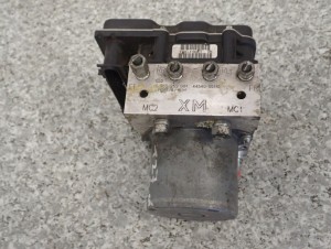 TOYOTA AVENSIS T27 2.2 D-CAT 09-15 POMPA ABS 44540-05110 6/8 MINIATURA