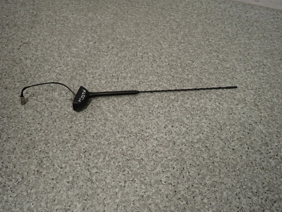 NISSAN NOTE 06- E11 ANTENA DACHOWA PODSTAWA BAT 3/5