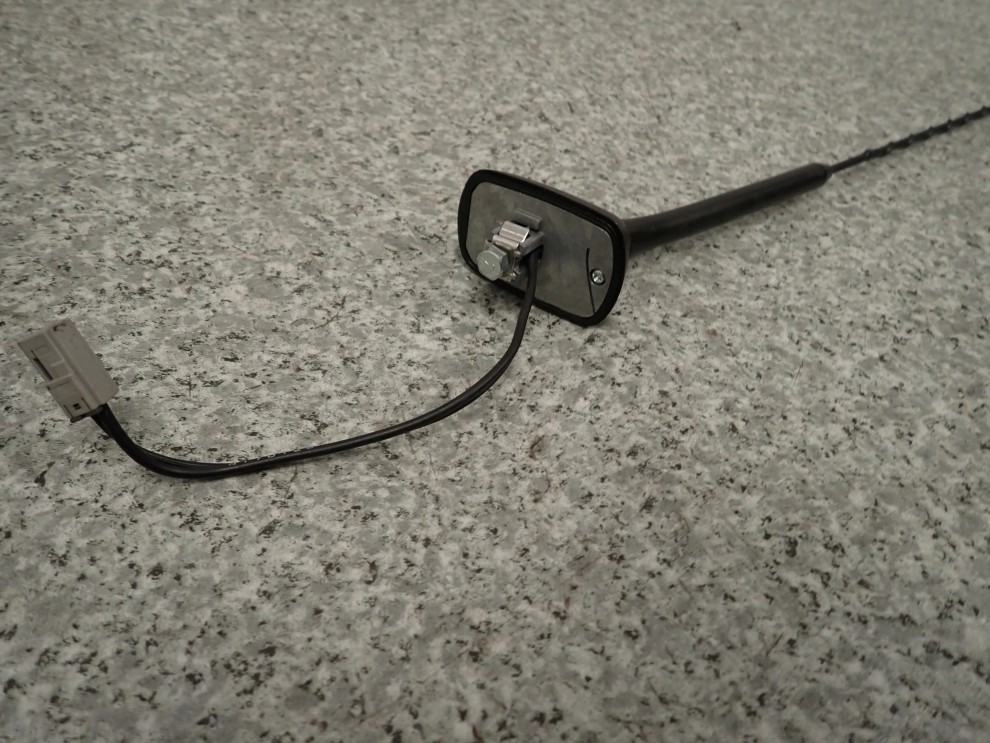 NISSAN NOTE 06- E11 ANTENA DACHOWA PODSTAWA BAT 5/5