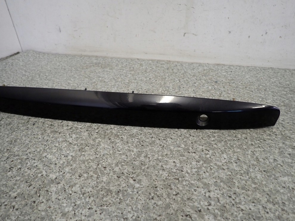 SUZUKI SX4 SEDICI 06-13 LISTWA KLAPY Z PRZYCISKIEM 3/5
