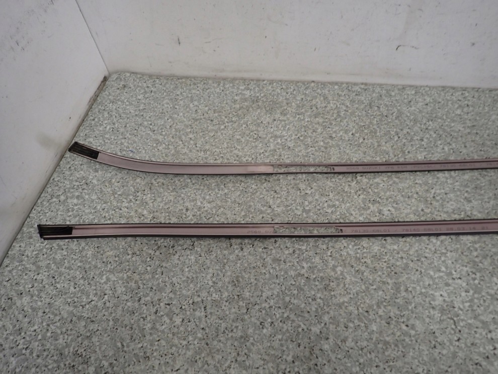 SUZUKI SWIFT MK7 3D 10-16 LISTWA DACHOWA LEWA LUB PRAWA 5/6