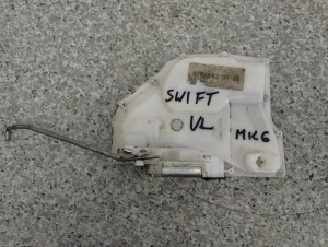 SUZUKI SWIFT HB 04-09 ZAMEK DRZWI PRZEDNI LEWY 10/10 MINIATURA
