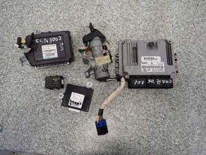 KIA CARENS III 06-11 CRDI ZESTAW STARTOWY STACYJKA KOMPUTER IMMO 2/8 MINIATURA