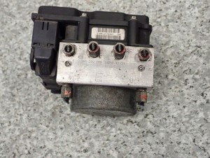 SUZUKI SX4 SEDICI 06-12 POMPA ABS 0265800708 5/8 MINIATURA