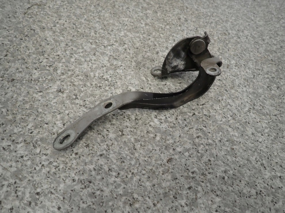 TOYOTA AYGO 05-12 ZAWIAS MASKI PRZEDNI PRAWY 4/5