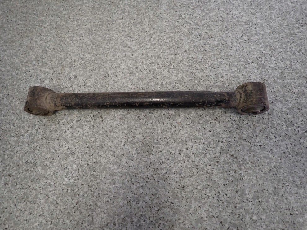 SUZUKI GRAND VITARA I 99-05 WAHACZ TYLNY PRAWY 1/5