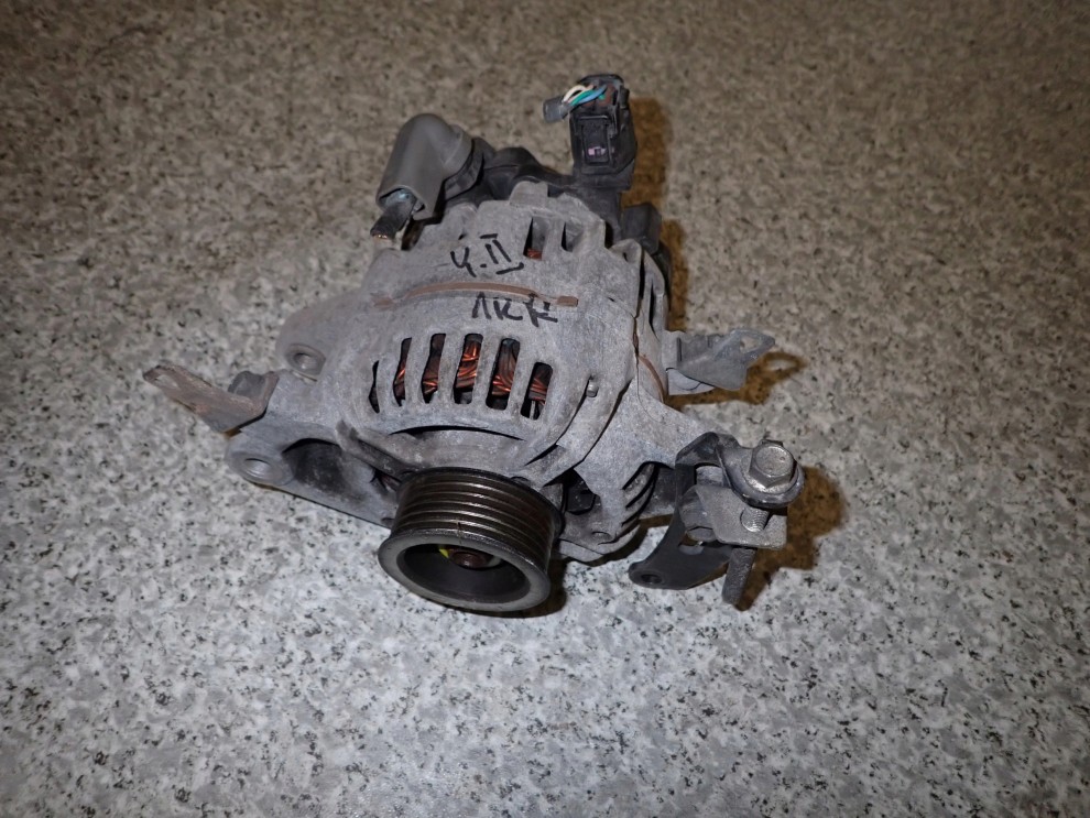 TOYOTA YARIS II 1.0 BENZ 1KR 06-09 ALTERNATOR 2/6