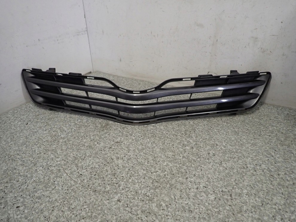 TOYOTA VERSO 09-13 ATRAPA ZDERZAKA PRZEDNIEGO 1G3 1/5