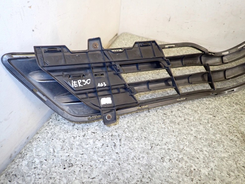 TOYOTA VERSO 09-13 ATRAPA ZDERZAKA PRZEDNIEGO 1G3 4/5