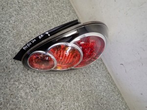 TOYOTA AYGO LIFT 10-12 LAMPA TYLNA PRAWA 8/10 MINIATURA