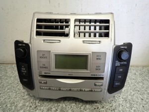 TOYOTA YARIS II 06-09 RADIO FABRYCZNE EUROPA