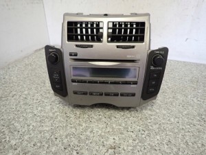 TOYOTA YARIS II 09-12 RADIO FABRYCZNE EUROPA