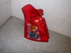 SUZUKI SWIFT MK6 07-09 LAMPA TYLNA LEWA LIFT 3/12 MINIATURA