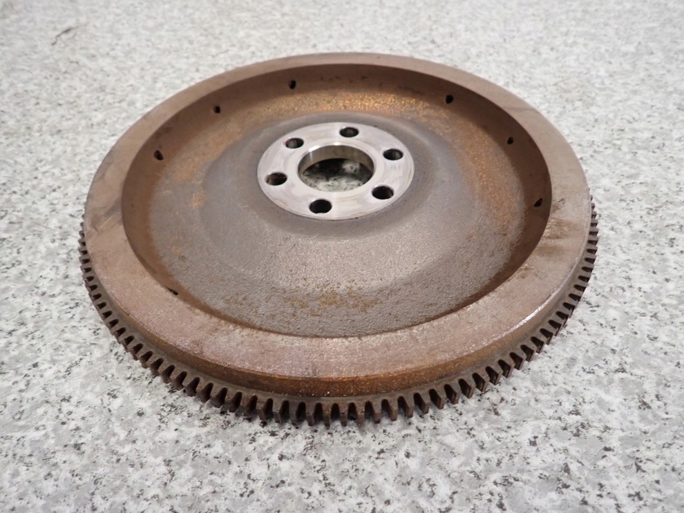 MITSUBISHI COLT 04-12 1.3 BENZYNA KOŁO ZAMACHOWE 4/4