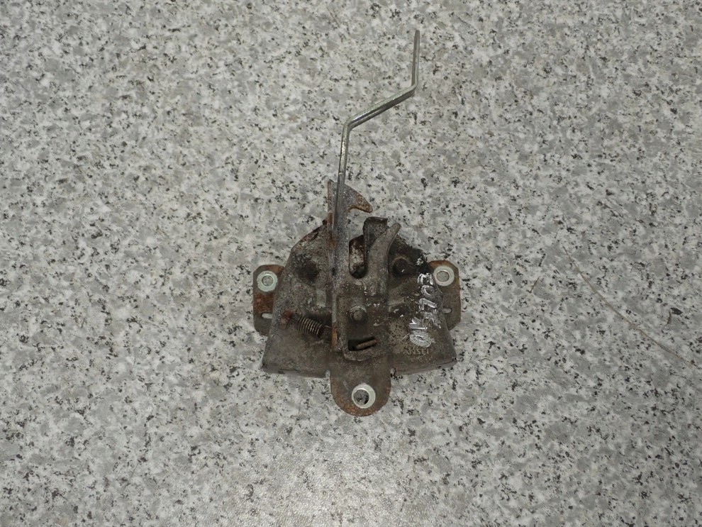MITSUBISHI COLT 09- ZAMEK MASKI POKRYWY SILNIKA 2/7