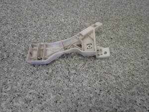 MAZDA 3 MAZDA3 HB BK 03-05 ŚLIZG ZDERZAKA PRZEDNI PRAWY 4/8 MINIATURA