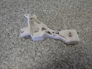 MAZDA 3 MAZDA3 HB BK 03-05 ŚLIZG ZDERZAKA PRZEDNI PRAWY 7/8 MINIATURA