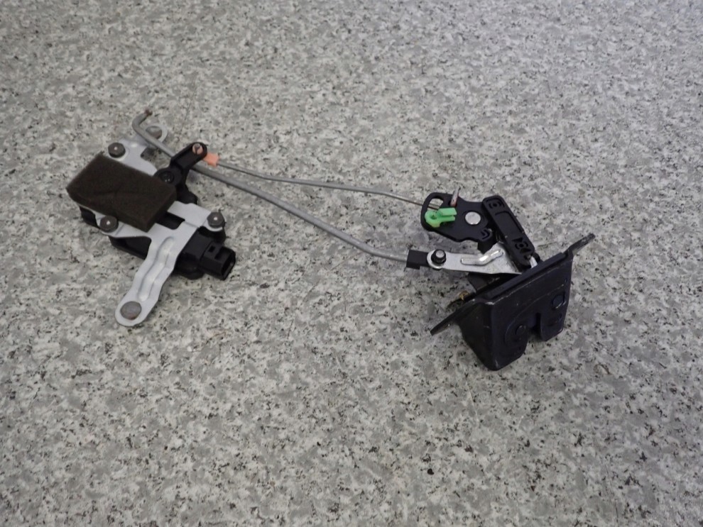 KIA PICANTO 04-11 ZAMEK KLAPY BAGAŻNIKA SIŁOWNIK 3/5