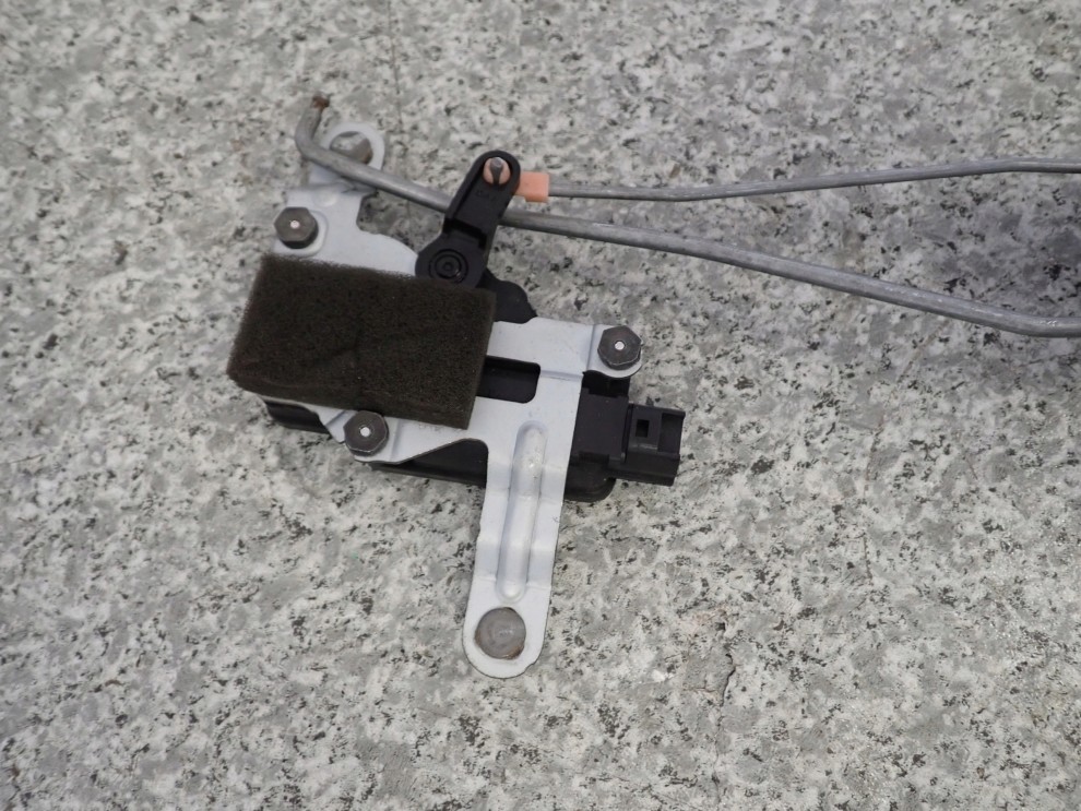 KIA PICANTO 04-11 ZAMEK KLAPY BAGAŻNIKA SIŁOWNIK 4/5