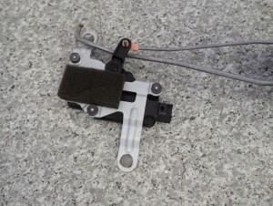 KIA PICANTO 04-11 ZAMEK KLAPY BAGAŻNIKA SIŁOWNIK 4/5 MINIATURA