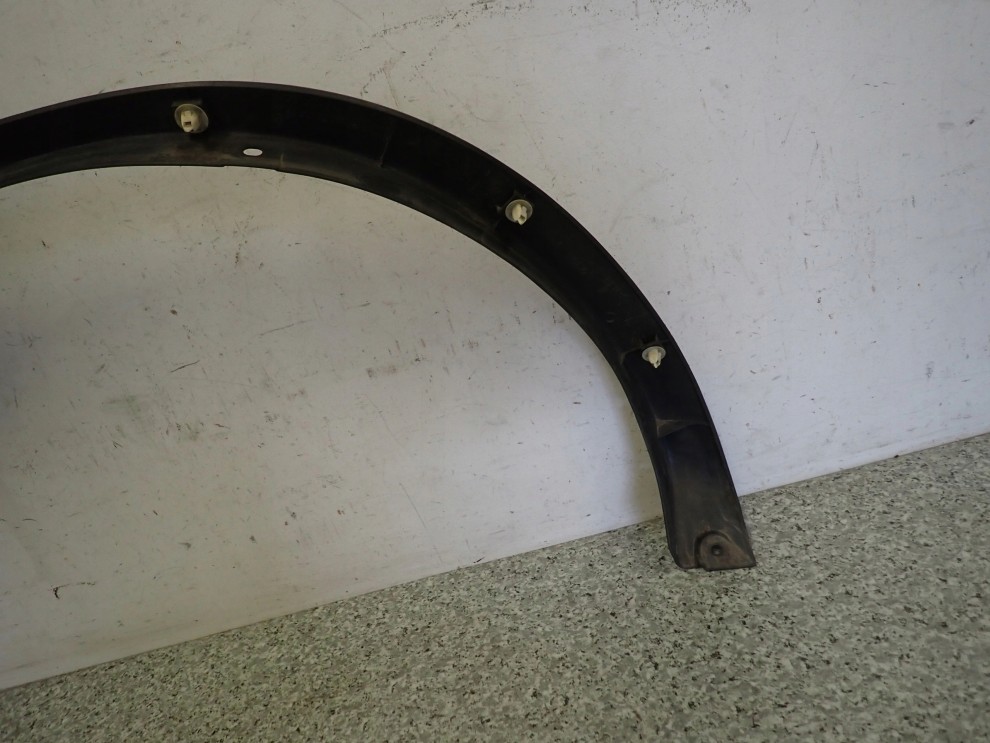 SUZUKI IGNIS 00-03 LISTWA BŁOTNIKA PRZEDNIA PRAWA 7/9