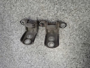 NISSAN MICRA K13 10-16 ZAWIASY DRZWI PRZÓD LEWE 6/6 MINIATURA