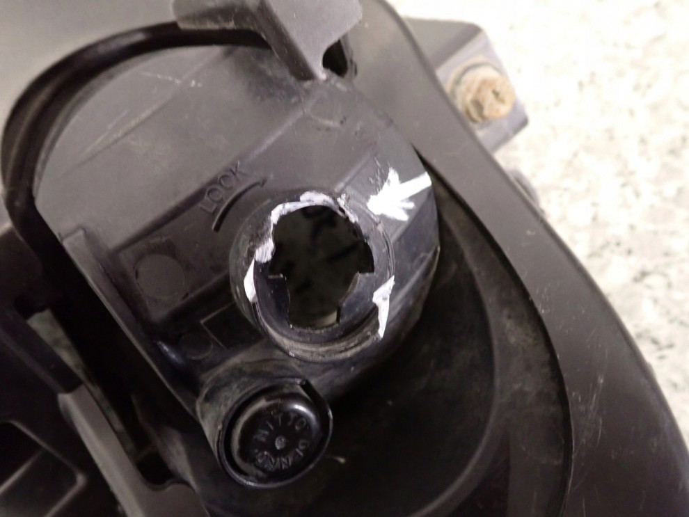 HYUNDAI i30 09-11 HALOGEN PRZEDNI LEWY LAMPA 6/9