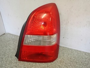 NISSAN PRIMERA 02-07 P12 4D SEDAN LAMPA TYLNA PRAWA