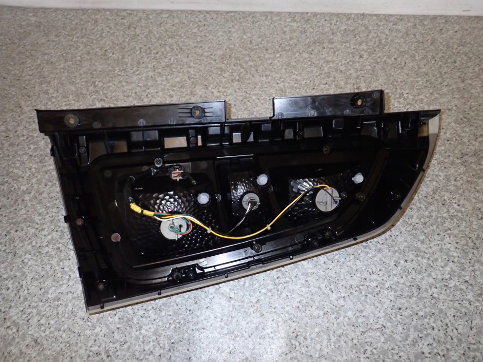 KIA SOUL I 09-11 LAMPA TYLNA LEWA IM 5/7
