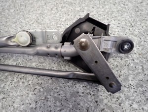 SUZUKI CELERIO 14-19 MECHANIZM WYCIERACZEK PRZÓD 6/6 MINIATURA