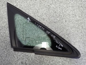 TOYOTA VERSO 09-13 SZYBA KAROSERYJNA PRZEDNIA PRAWA