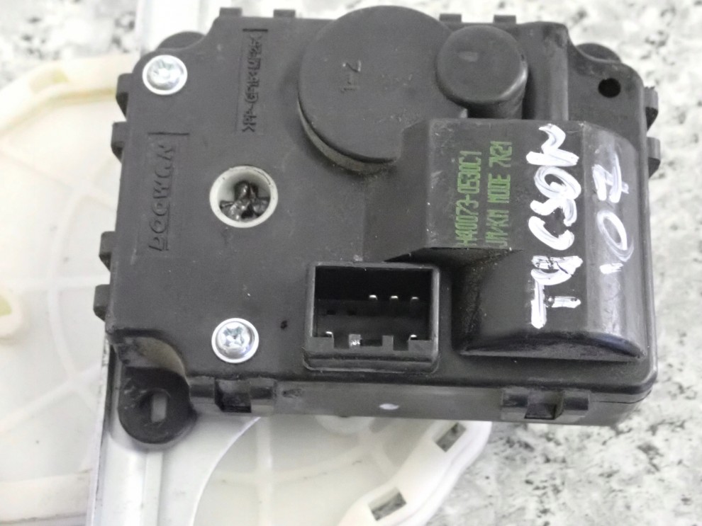 HYUNDAI TUCSON 04-10 SILNICZEK NAGRZEWNICY NAWIEWU H40073-0530C 2/4