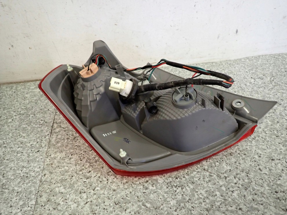 SUZUKI CELERIO 14-19 LAMPA TYLNA PRAWA EUROPA 7/9
