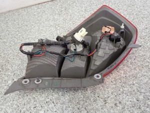 SUZUKI CELERIO 14-19 LAMPA TYLNA PRAWA EUROPA 8/9 MINIATURA