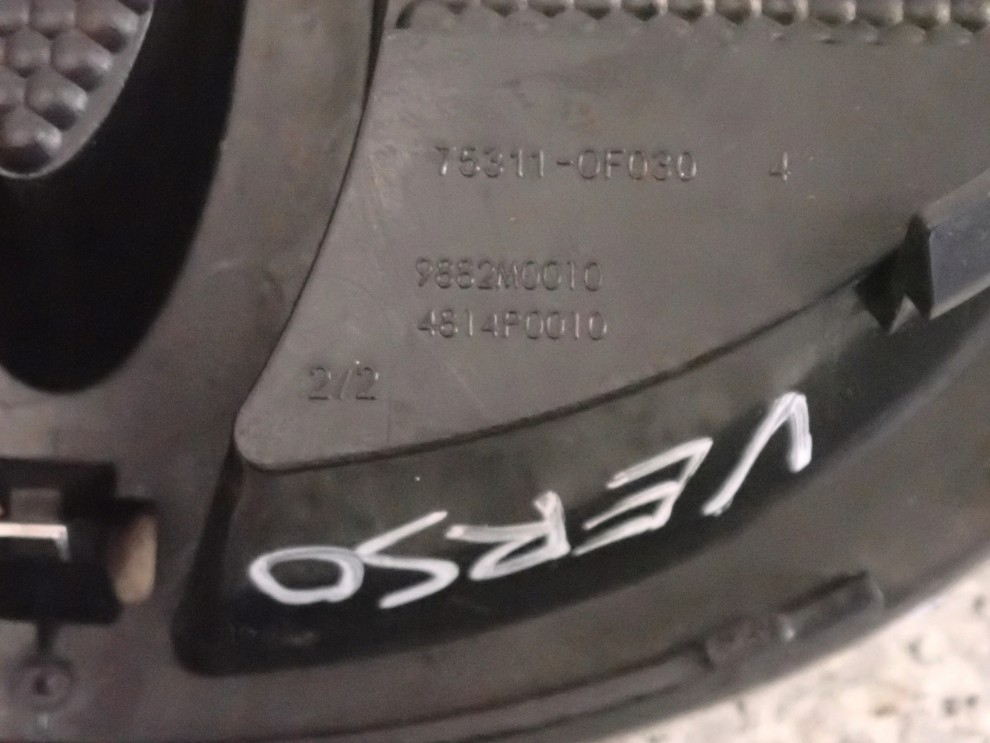 TOYOTA VERSO 09-13 EMBLEMAT ZNACZEK PRZEDNI 6/6