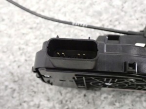HYUNDAI IX20 HB 5D 09- ZAMEK DRZWI PRZEDNI LEWY 4 PIN EUROPA NOWY 3/9 MINIATURA