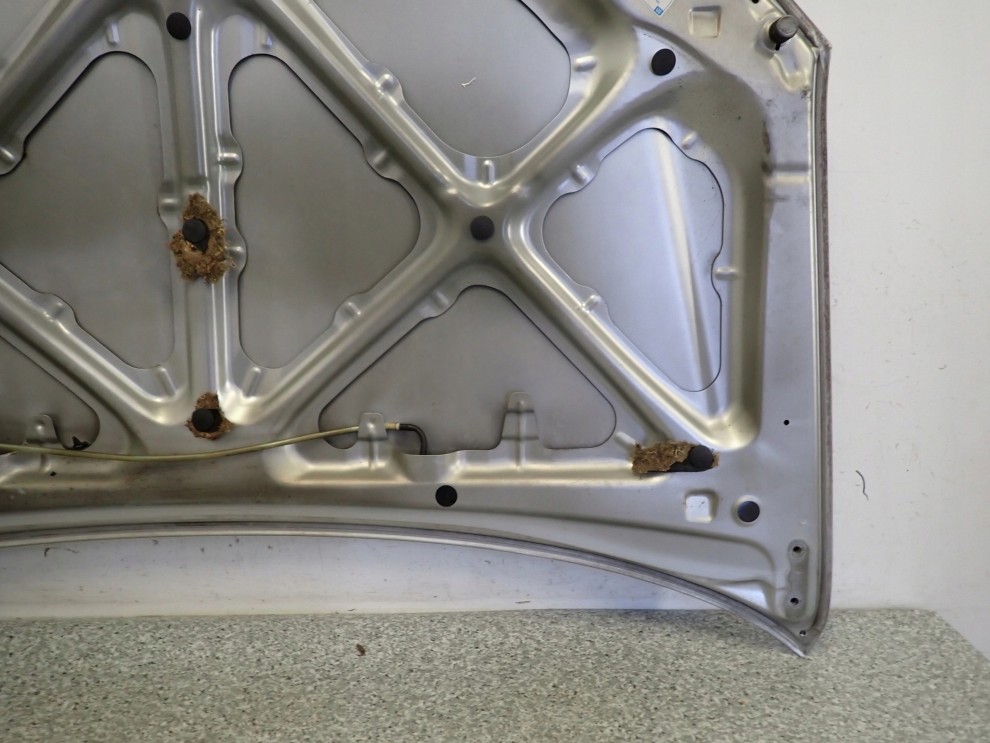 TOYOTA COROLLA E12 HATCHBACK 02-07 MASKA POKRYWA SILNIKA 1C0 13/14