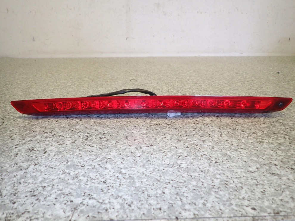 KIA PROCEED 06-11 LAMPA TRZECI STOP 1/3