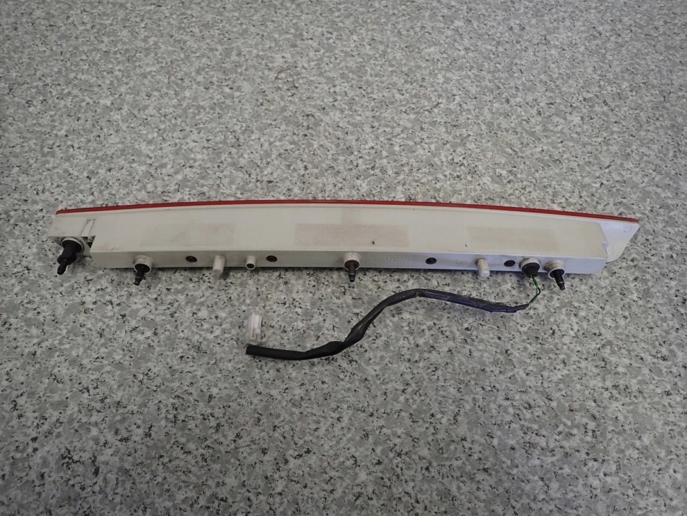 KIA PROCEED 06-11 LAMPA TRZECI STOP 3/3