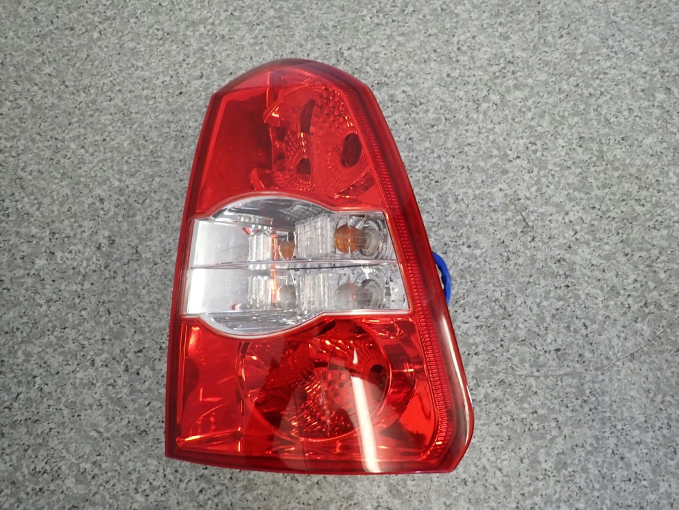 LACETTI NUBIRA KOMBI 03- LAMPA TYLNA PRAWA EUROPA 5/7